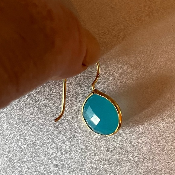 Celadon Earring - Picture 2 of 2